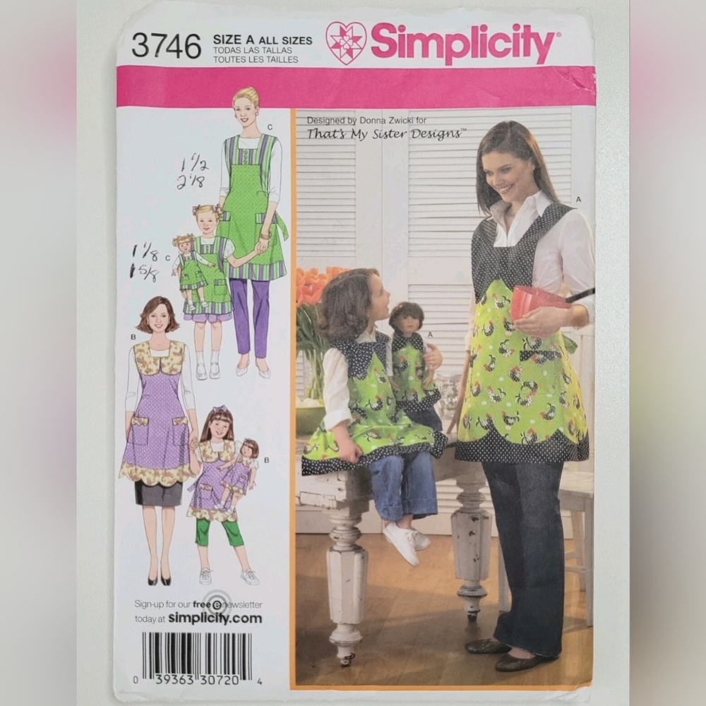 Simplicity 3746 Matching Mother Daughter Doll Aprons 3 Styles Sewing Pattern CUT